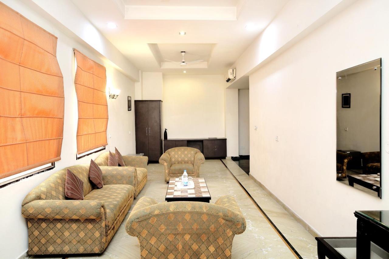 Capital O 15395 Hotel 42 Amritsar Zewnętrze zdjęcie