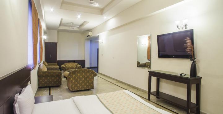 Capital O 15395 Hotel 42 Amritsar Zewnętrze zdjęcie