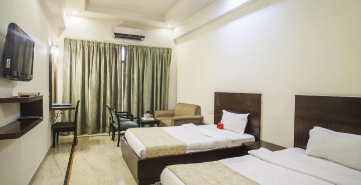 Capital O 15395 Hotel 42 Amritsar Zewnętrze zdjęcie