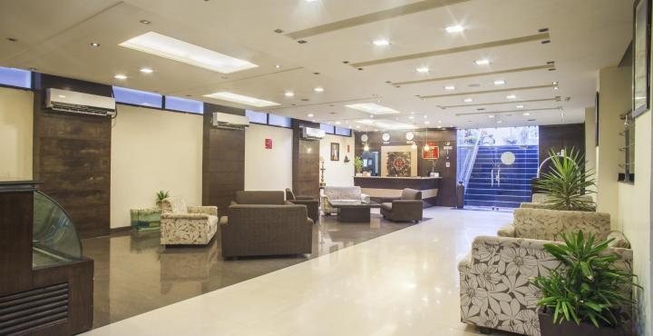 Capital O 15395 Hotel 42 Amritsar Zewnętrze zdjęcie